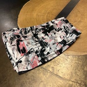 Lululemon Pace Breaker Shorts in Pink Multi, Size L